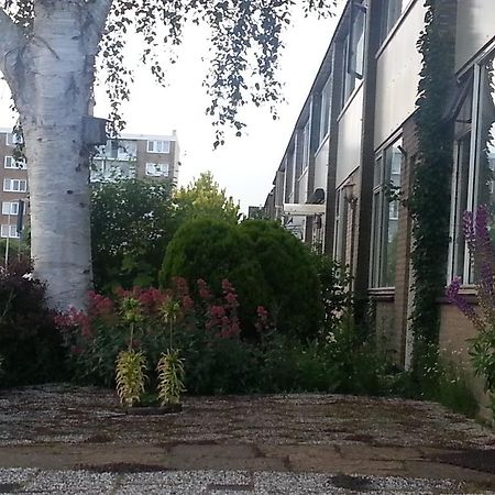Homestay Dutchable Alphen aan den Rijn Bagian luar foto