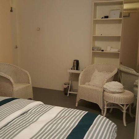 Homestay Dutchable Alphen aan den Rijn Bagian luar foto