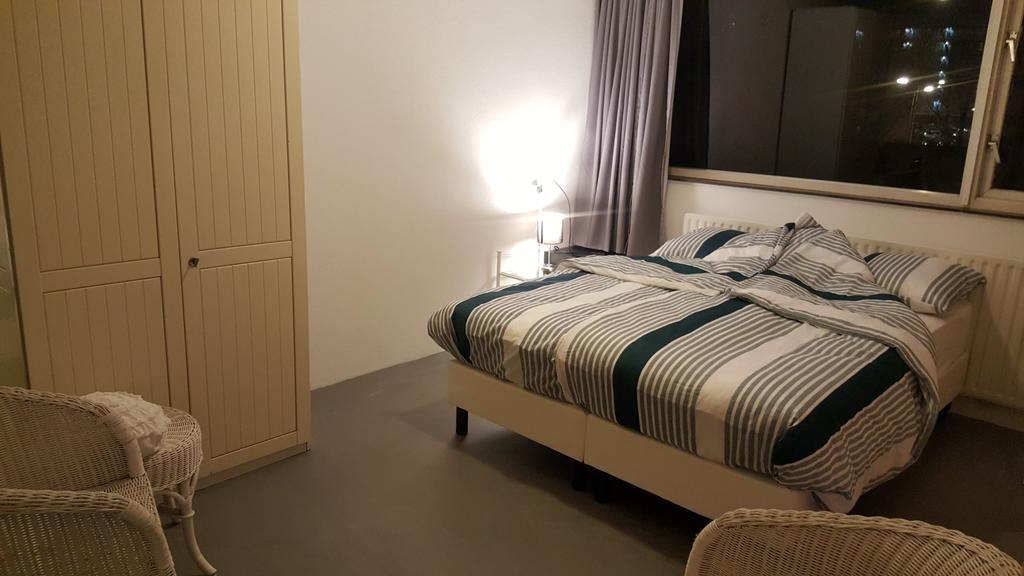 Homestay Dutchable Alphen aan den Rijn Bagian luar foto